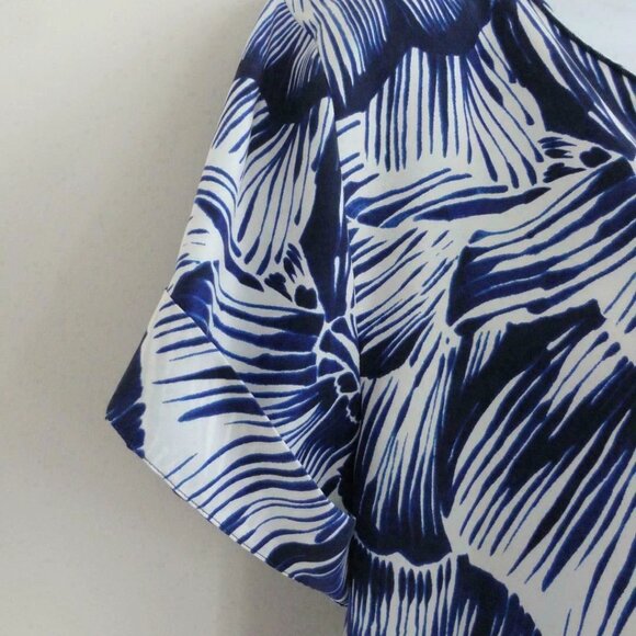 New HUGO BOSS Blue Multi Print Silk Zalinda Short Sleeve Blouse Top 42/6 - Picture 3 of 5